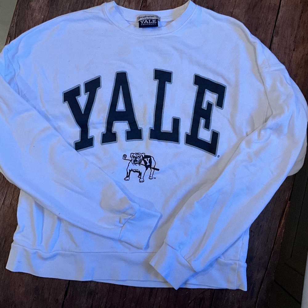 Yale University Stradivarius Sweatshirt Size S